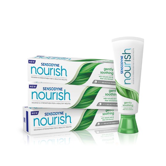 Sensodyne Nourish Gently Soothing Zahnpasta 3x75 ml